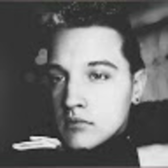 Meet your Posher, Jonathan - Picture 1 of 1